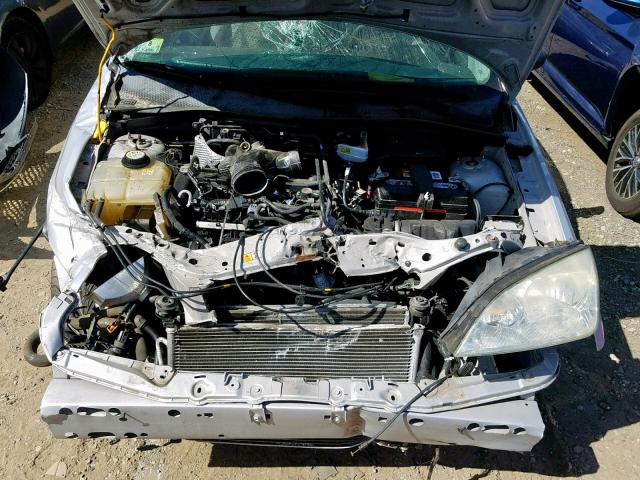 1FAHP34N17W158401 - 2007 FORD FOCUS ZX4 SILVER photo 7