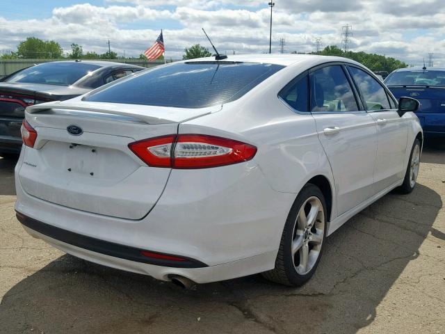 3FA6P0G74GR382011 - 2016 FORD FUSION S WHITE photo 4