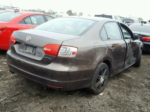 3VW1K7AJ2DM396026 - 2013 VOLKSWAGEN JETTA BASE BROWN photo 4