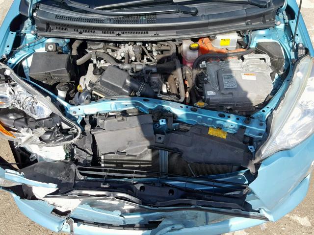 JTDKDTB38D1043944 - 2013 TOYOTA PRIUS C BLUE photo 7