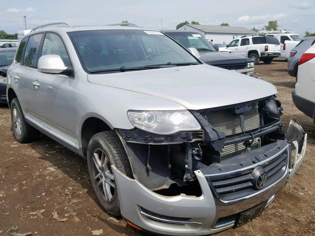 WVGBE77L28D039854 - 2008 VOLKSWAGEN TOUAREG 2 SILVER photo 1