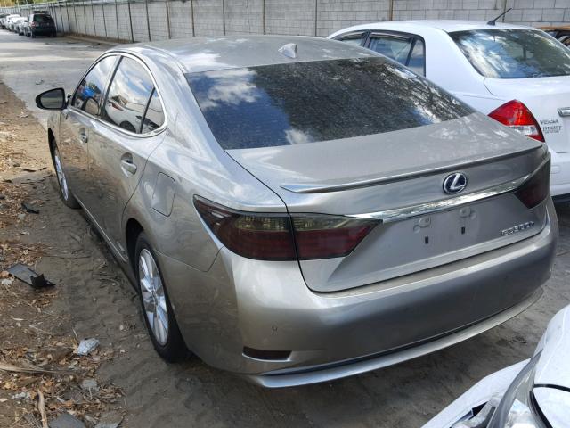 JTHBW1GG3F2099425 - 2015 LEXUS ES 300H GRAY photo 3