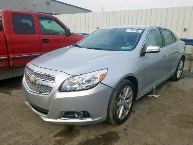 1G11H5SA6DF329104 - 2013 CHEVROLET MALIBU LTZ ვერცხლისფერი ფოტო 2