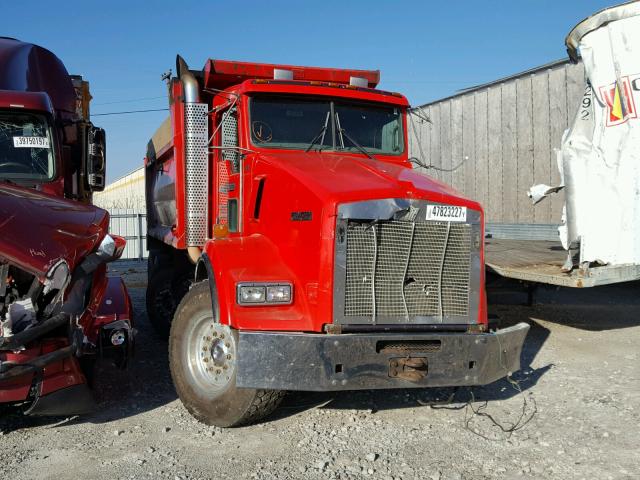 1NKDLU0X68J213388 - 2008 KENWORTH CONSTRUCTI RED photo 1