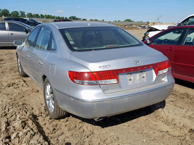 KMHFC46FX7A206012 - 2007 HYUNDAI AZERA SE SILVER photo 3