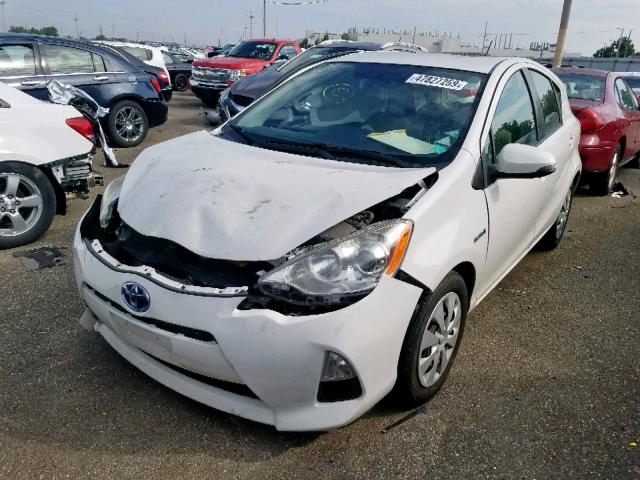 JTDKDTB37C1019407 - 2012 TOYOTA PRIUS C WHITE photo 2