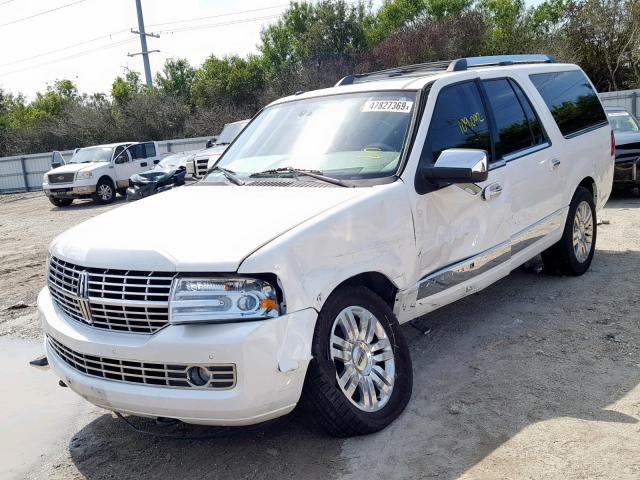 5LMJJ3H51DEL01302 - 2013 LINCOLN NAVIGATOR თეთრი ფოტო 2