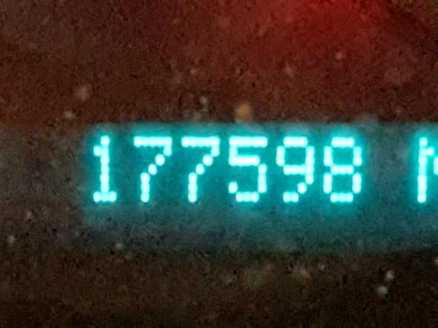 1G1ZH57B79F171819 - 2009 CHEVROLET MALIBU 1LT BLACK photo 8