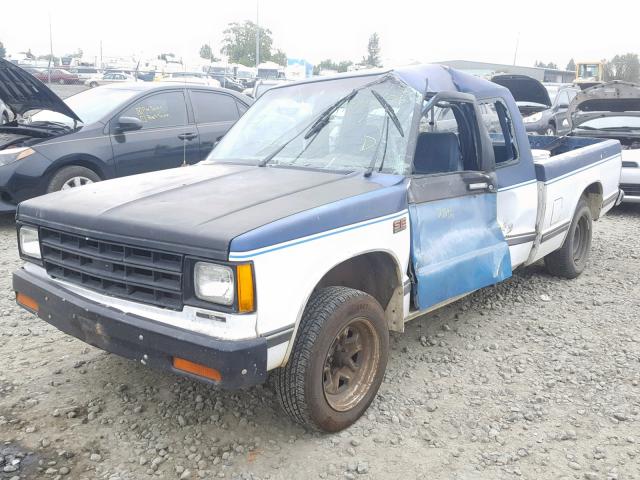 1GTCS14R6H8504247 - 1987 GMC S TRUCK S1 WHITE photo 2