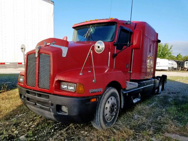 1XKADB9X0WJ770145 - 1998 KENWORTH CONSTRUCTI RED photo 2