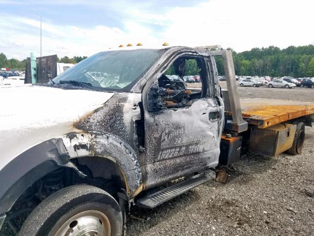 1FDUF5GY8HEF33233 - 2017 FORD F550 SUPER WHITE photo 10