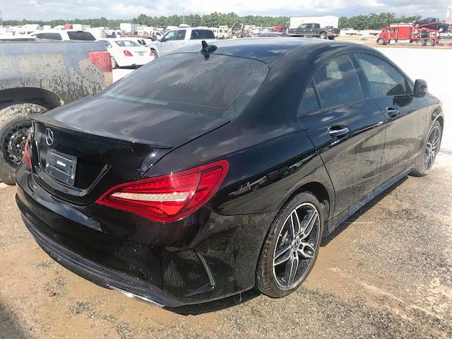 WDDSJ4EB1JN559784 - 2018 MERCEDES-BENZ CLA 250 BLACK photo 4