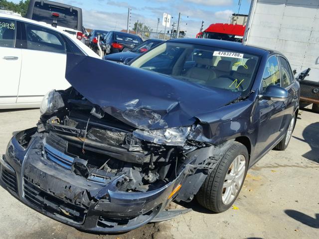 3VWAL7AJ5AM147549 - 2010 VOLKSWAGEN JETTA TDI BLUE photo 2