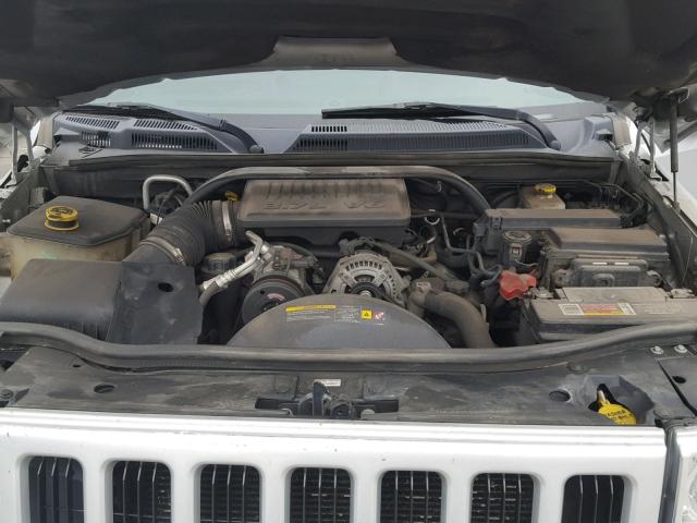 1J8HG48K66C252461 - 2006 JEEP COMMANDER SILVER photo 7