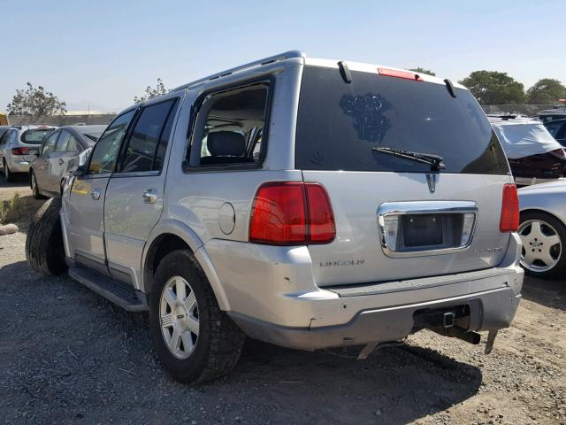5LMFU28R04LJ23534 - 2004 LINCOLN NAVIGATOR Күміс фото 3