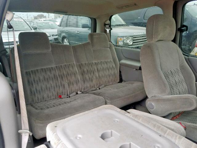 1GNDX03E94D107784 - 2004 CHEVROLET VENTURE GRAY photo 9