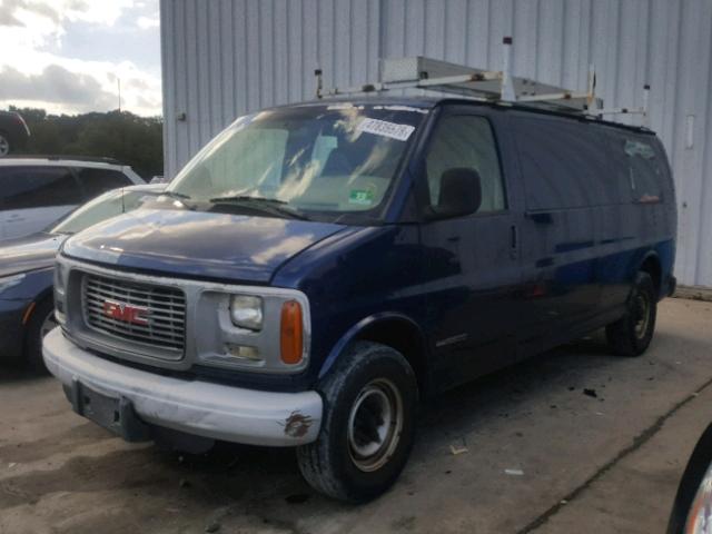 1GTHG39R721175358 - 2002 GMC SAVANA G35 BLUE photo 2