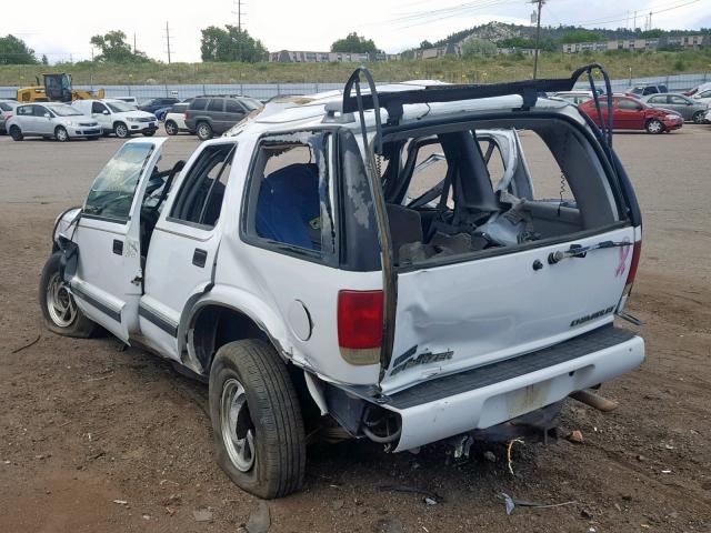 1GNDT13W8T2190905 - 1996 CHEVROLET BLAZER WHITE photo 3