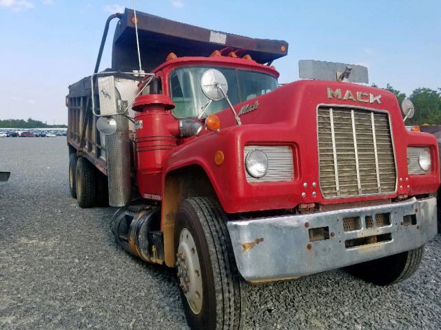 1M2N188Y9JW022942 - 1988 MACK 600 R600 RED photo 1