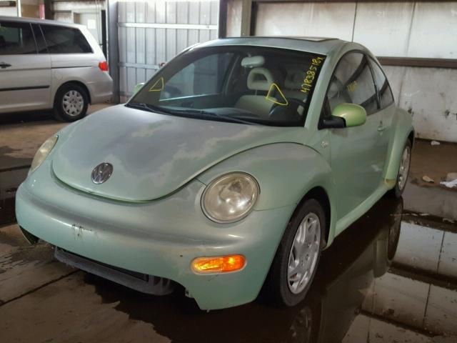 3VWCK21C71M473093 - 2001 VOLKSWAGEN NEW BEETLE 绿色 照片 2
