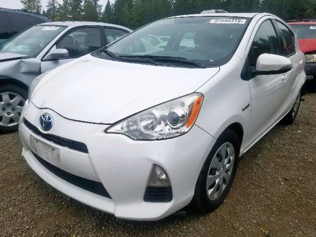 JTDKDTB30D1538185 - 2013 TOYOTA PRIUS C WHITE photo 2