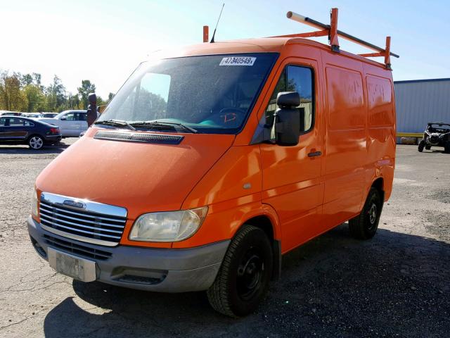 WDYPD144X55816668 - 2005 FREIGHTLINER SPRINTER 2 ORANGE photo 2