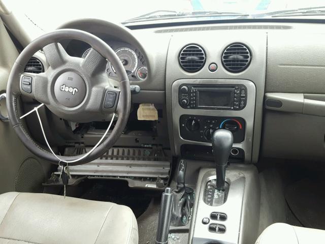 1J8GL38K55W561627 - 2005 JEEP LIBERTY RE BROWN photo 9
