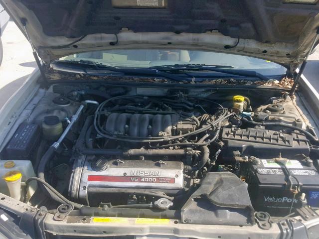 JN1CA31D11T618735 - 2001 NISSAN MAXIMA GXE GOLD photo 7