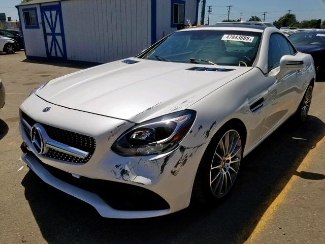 WDDPK3JA6JF156114 - 2018 MERCEDES-BENZ SLC 300 WHITE photo 2