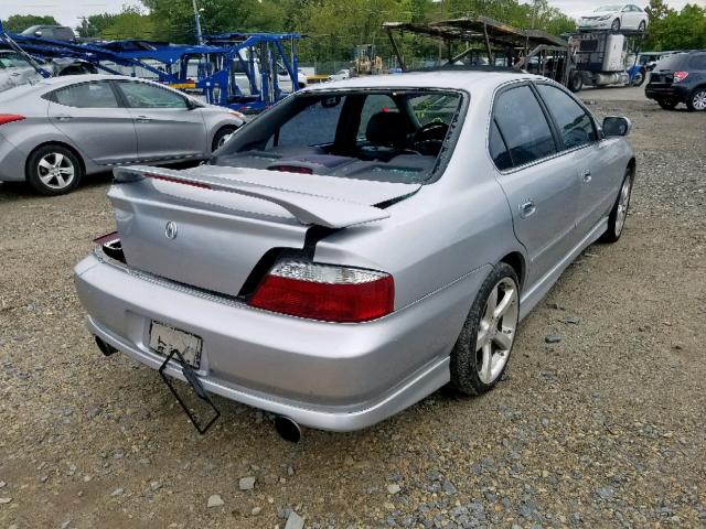 19UUA5644XA038956 - 1999 ACURA 3.2TL SILVER photo 4