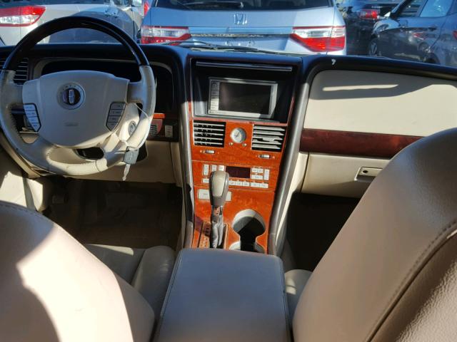 5LMEU78H93ZJ32180 - 2003 LINCOLN AVIATOR 白色 照片 10