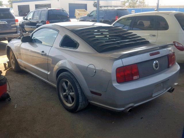 1ZVHT82H165264932 - 2006 FORD MUSTANG GT SILVER photo 3
