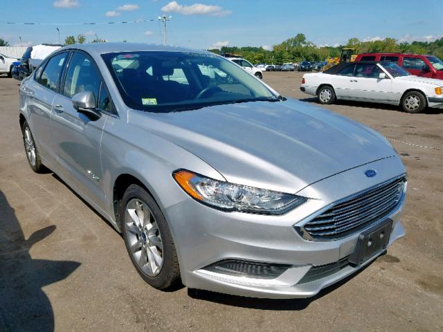 3FA6P0LU6HR381469 - 2017 FORD FUSION SE SILVER photo 1