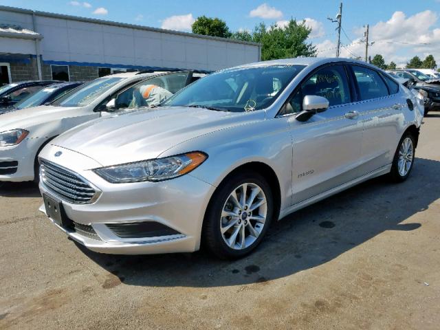 3FA6P0LU6HR381469 - 2017 FORD FUSION SE SILVER photo 2