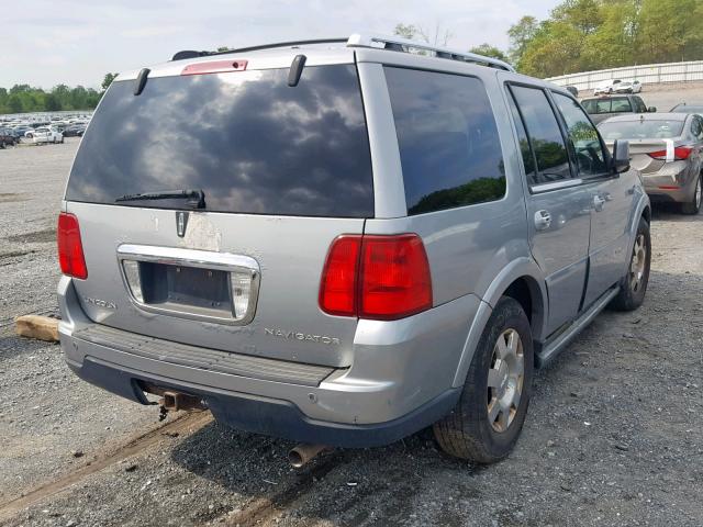 5LMFU28596LJ08370 - 2006 LINCOLN NAVIGATOR Srebrny zdjęcie 4