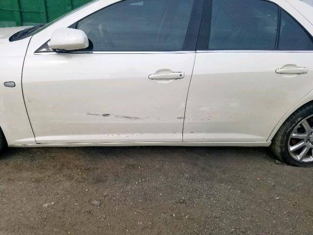 1G6DW677960125676 - 2006 CADILLAC STS WHITE photo 9