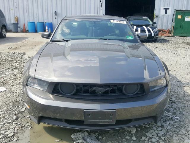 1ZVBP8CF8B5137449 - 2011 FORD MUSTANG GT GRAY photo 9