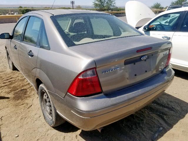 1FAFP34N85W254241 - 2005 FORD FOCUS ZX4 BROWN photo 3