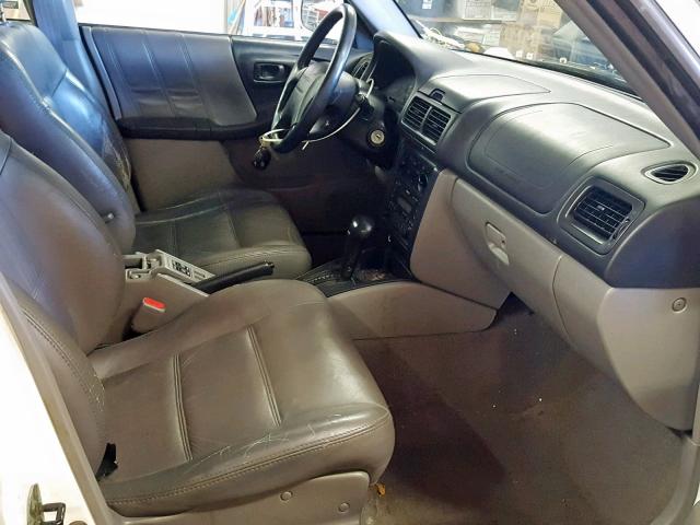 JF1SF65612H702362 - 2002 SUBARU FORESTER S WHITE photo 5