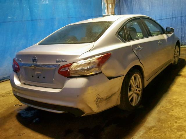 1N4BL3AP2HC475226 - 2017 NISSAN ALTIMA 3.5 SILVER photo 4