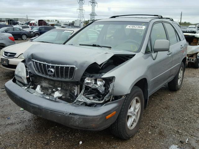 JTJHF10U710169926 - 2001 LEXUS RX 300 GRAY photo 2