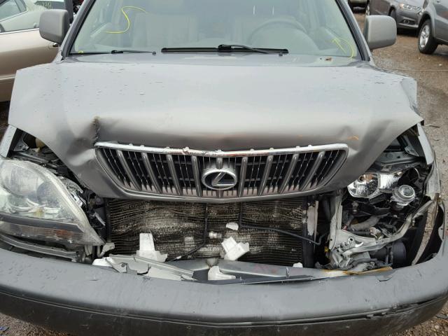 JTJHF10U710169926 - 2001 LEXUS RX 300 GRAY photo 7