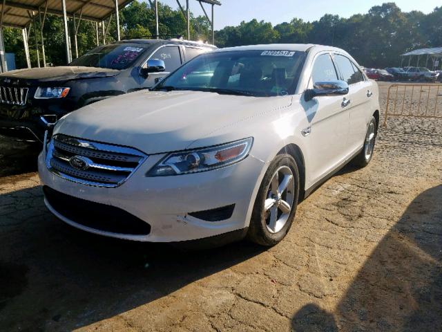 1FAHP2DW7CG109050 - 2012 FORD TAURUS SE WHITE photo 2