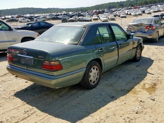 WDBEB31E7SC081218 - 1995 MERCEDES-BENZ E 300D GREEN photo 4