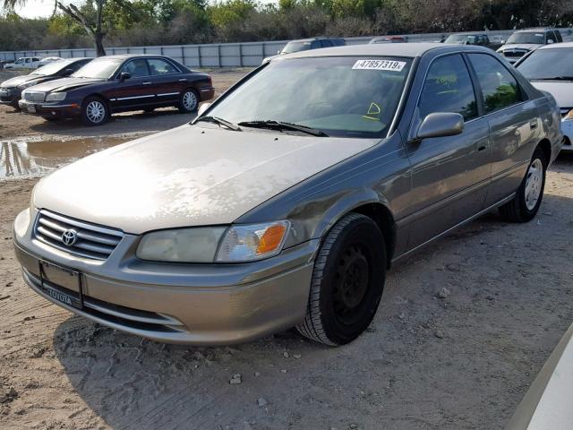 JT2BF22K110341161 - 2001 TOYOTA CAMRY CE GRAY photo 2