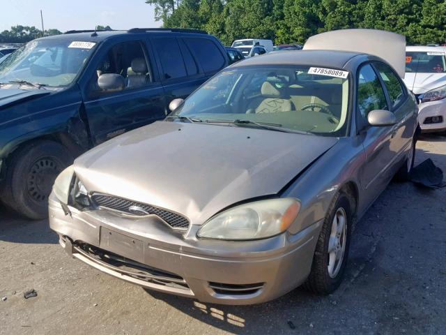 1FAFP53U34A100200 - 2004 FORD TAURUS SE GOLD photo 2