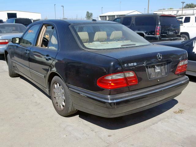 WDBJF65J71B386573 - 2001 MERCEDES-BENZ E 320 BLACK photo 3