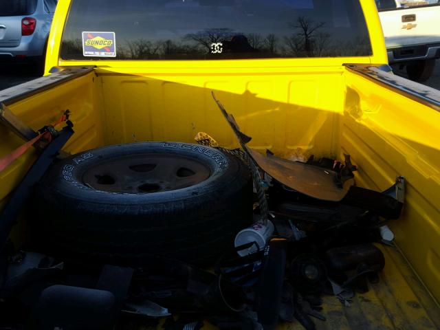 1GTEC14V42Z302754 - 2002 GMC NEW SIERRA YELLOW photo 6