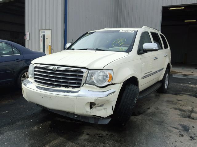 1A8HW58247F524594 - 2007 CHRYSLER ASPEN LIMI WHITE photo 2