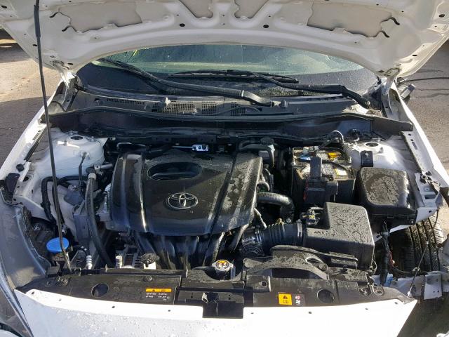 3MYDLBZV9GY111389 - 2016 TOYOTA SCION IA WHITE photo 7